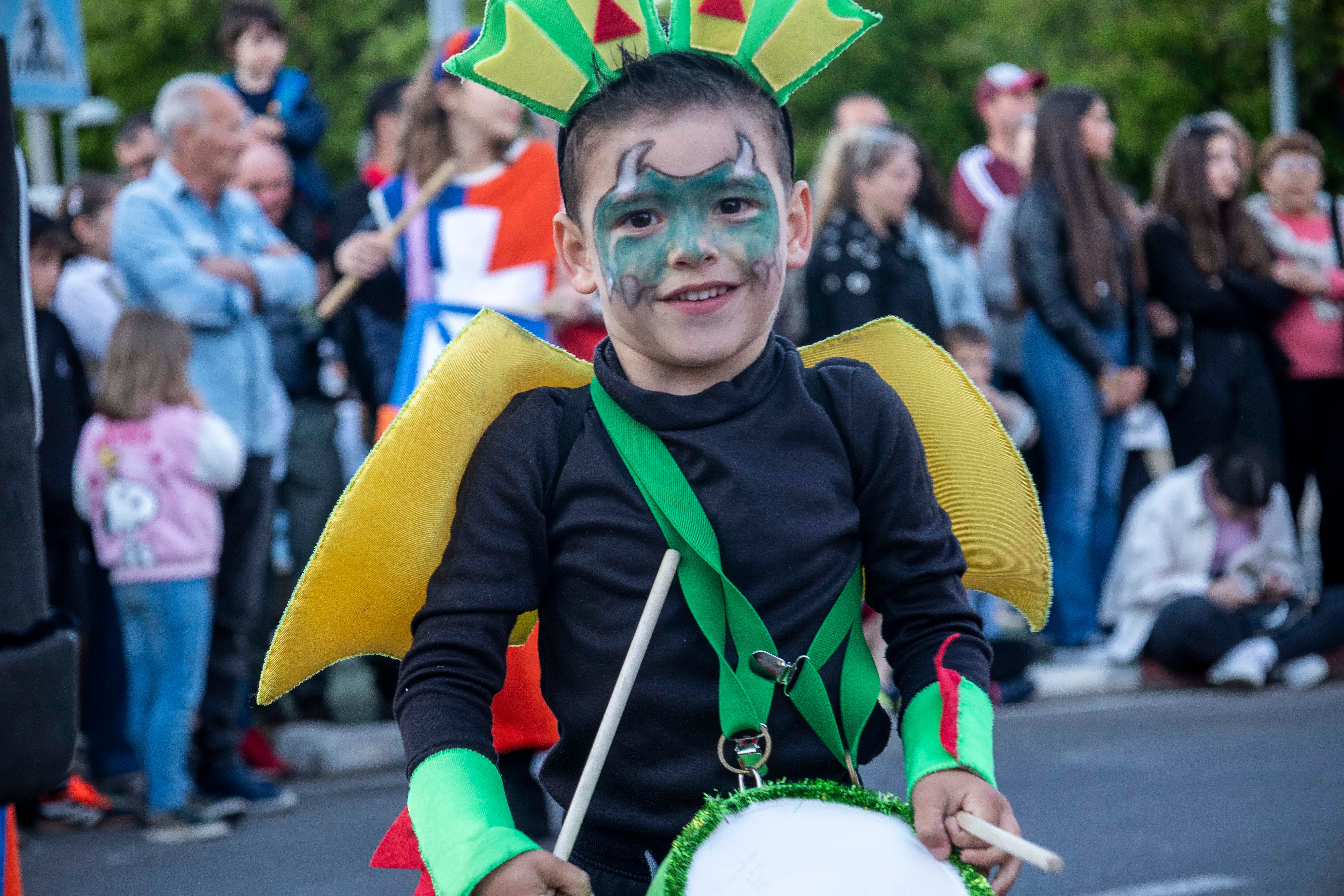 Imágenes del desfile de San Jorge en Cáceres