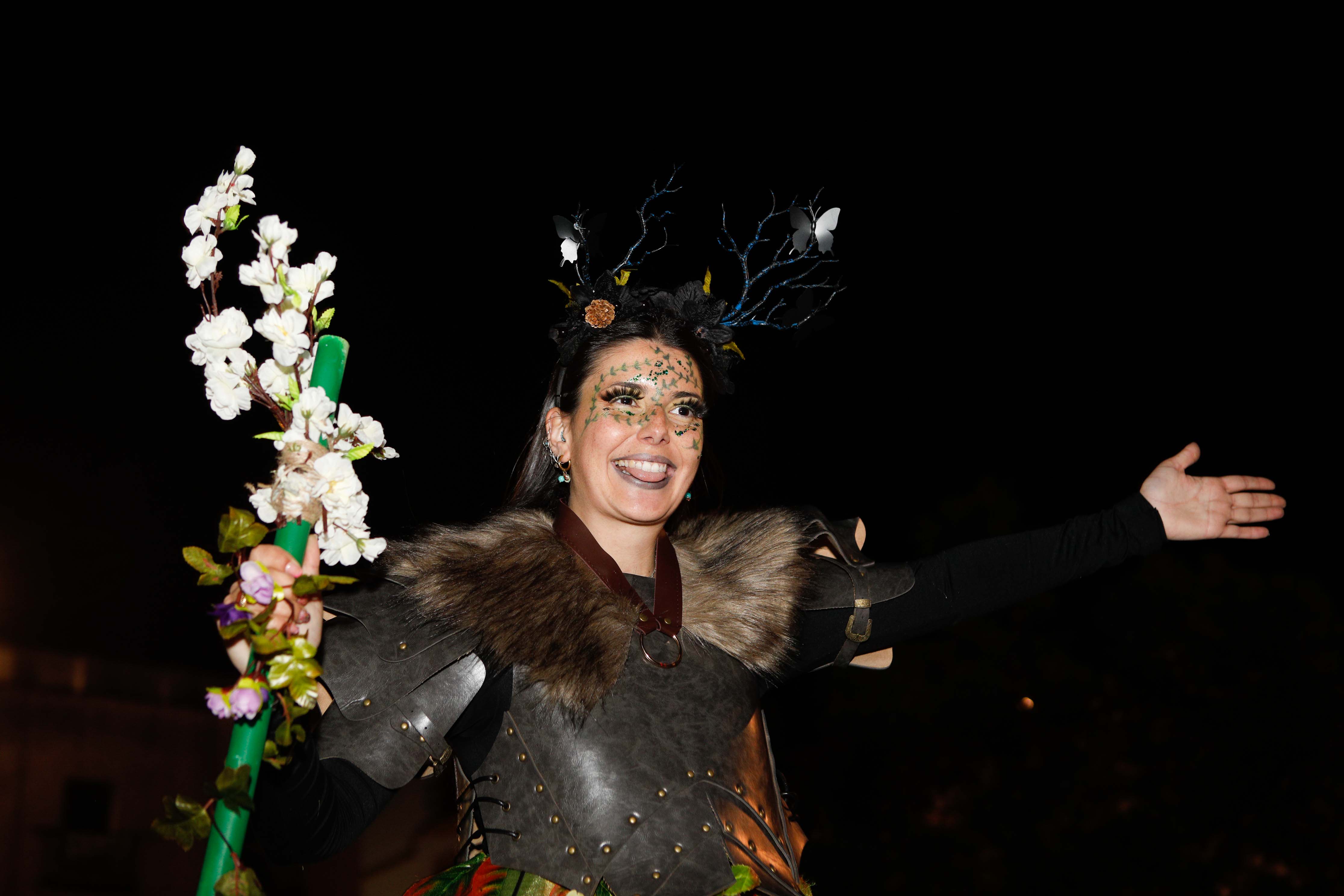 Imágenes de la quema del dragón en el desfile de San Jorge