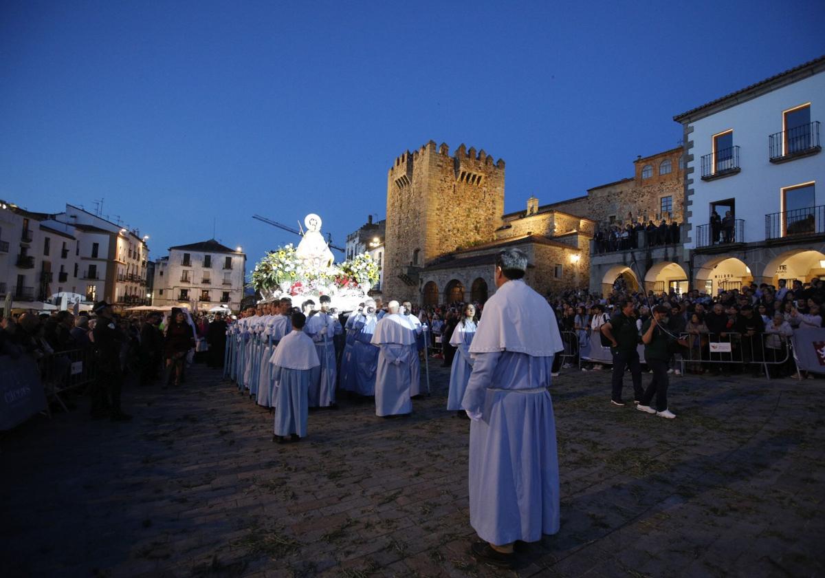 Así hemos narrado en directo la bajada de la Virgen de la Montaña