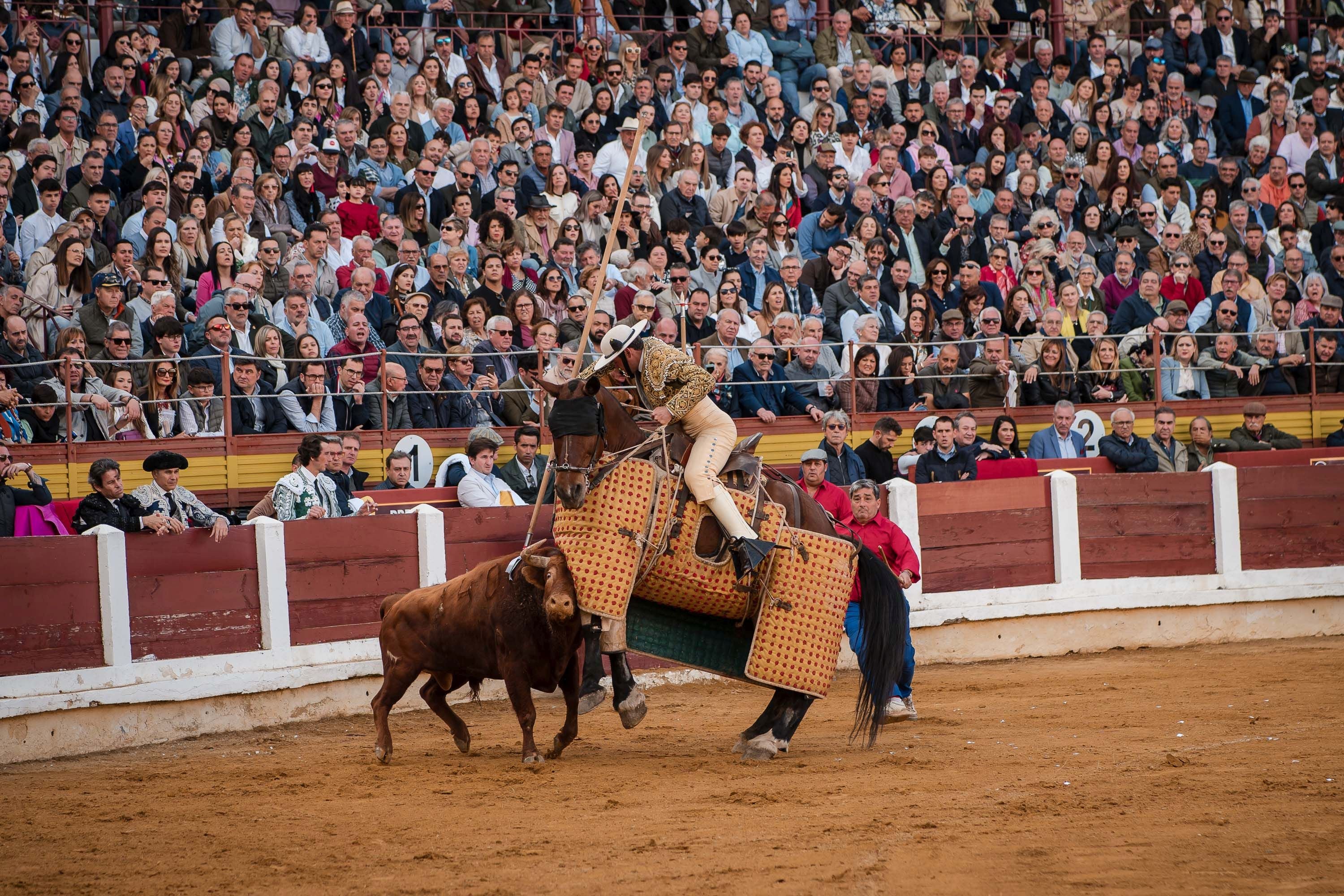 La corrida de primavera de Mérida, en imágenes (I)