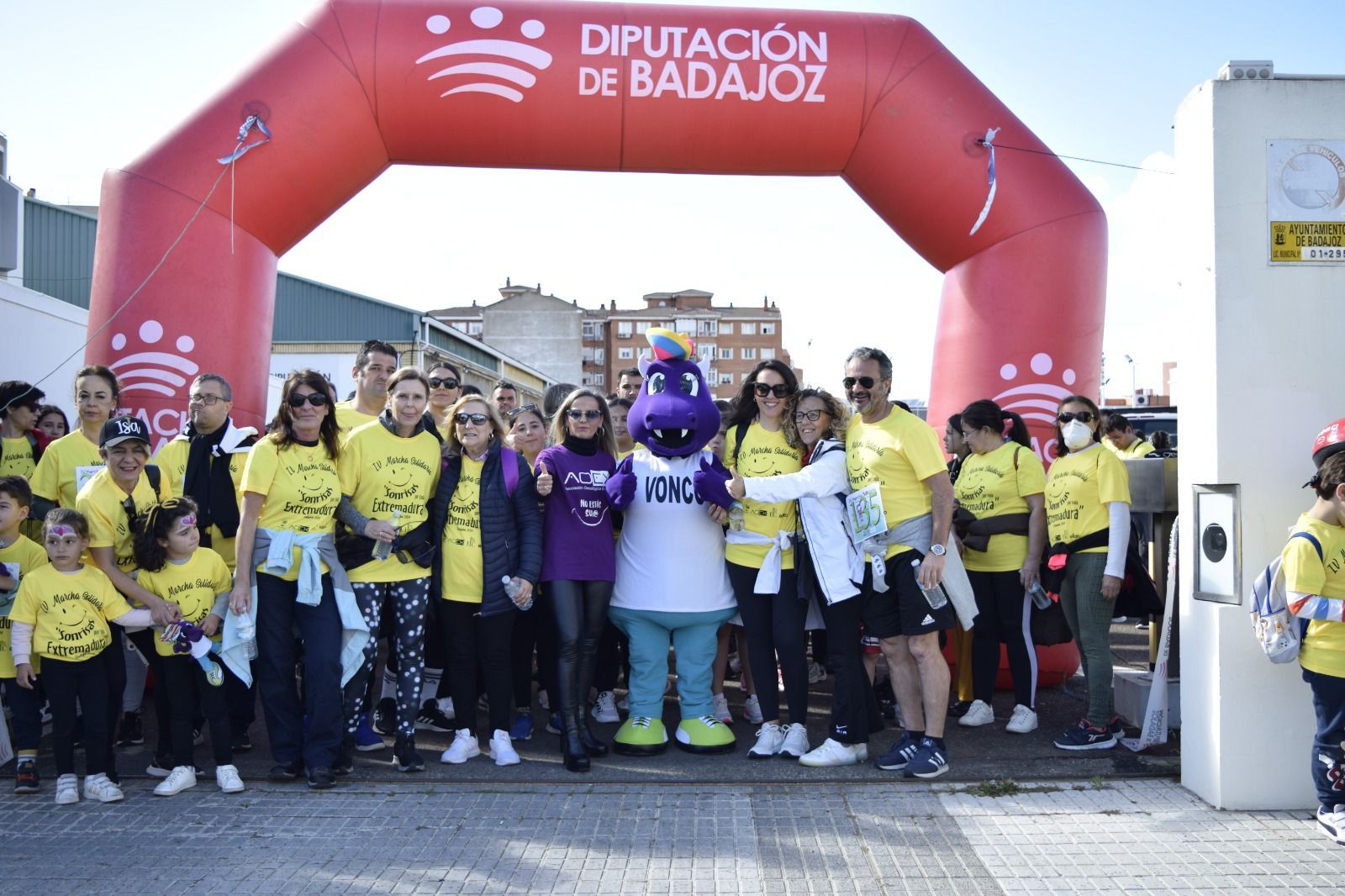 Las mejores imágenes de la marcha solidaria &#039;Ayúdanos a Conseguir Sonrisas por Extremadura&#039; (II)