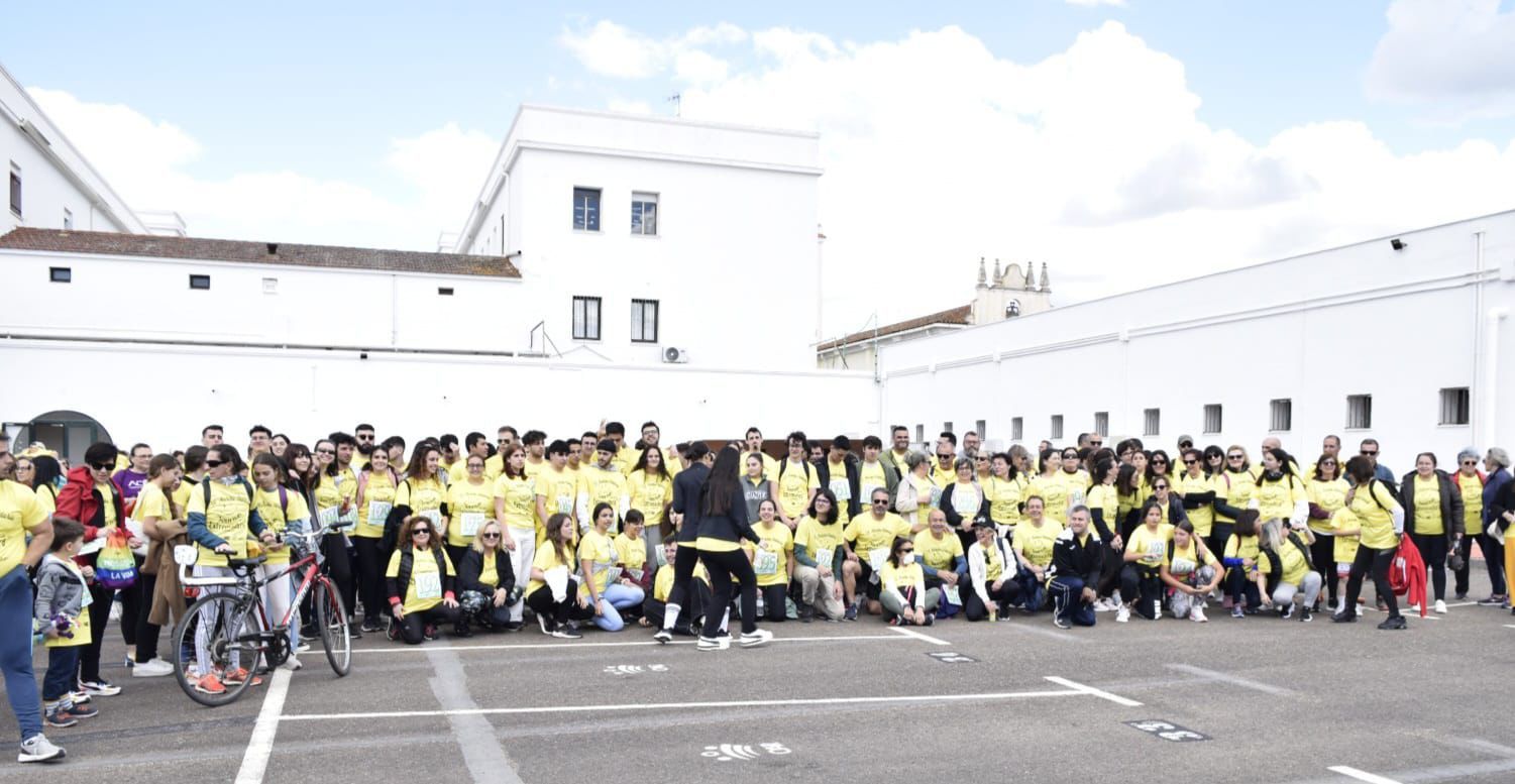 Las mejores imágenes de la marcha solidaria &#039;Ayúdanos a Conseguir Sonrisas por Extremadura&#039; (II)
