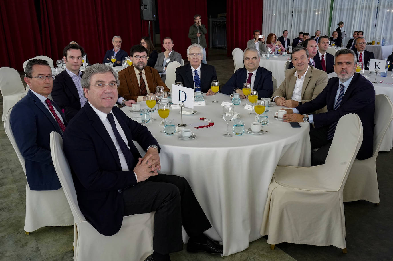 Alfonso Flores, Emilio Serrano, Jaime Gridilla, Francisco Javier Peinado, Pelayo Moreno, Franciso J. Fragoso, Benito Román y Adrián Urbano