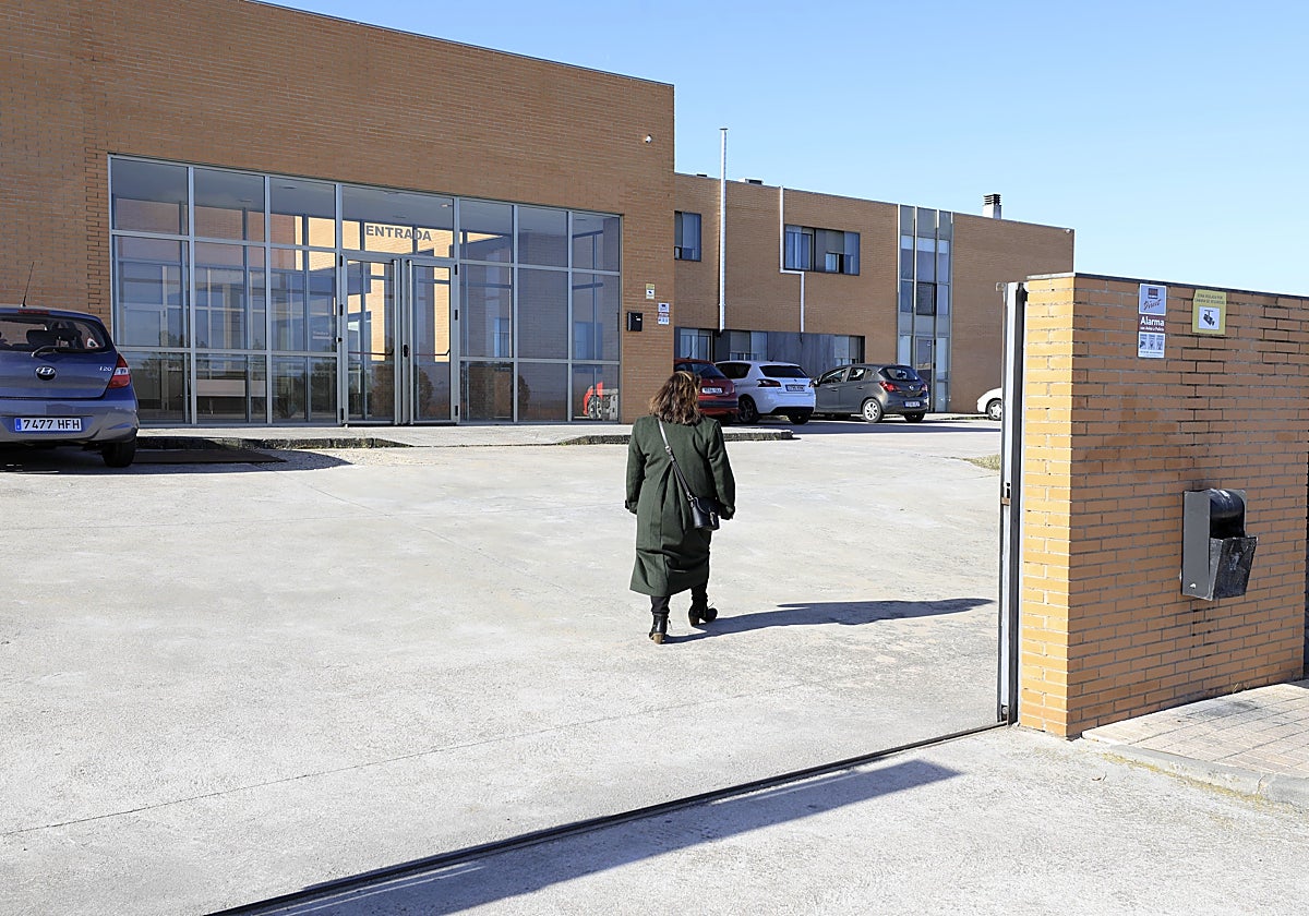 Recinto de la extinta Feafes Cáceres, en la Mejostilla.