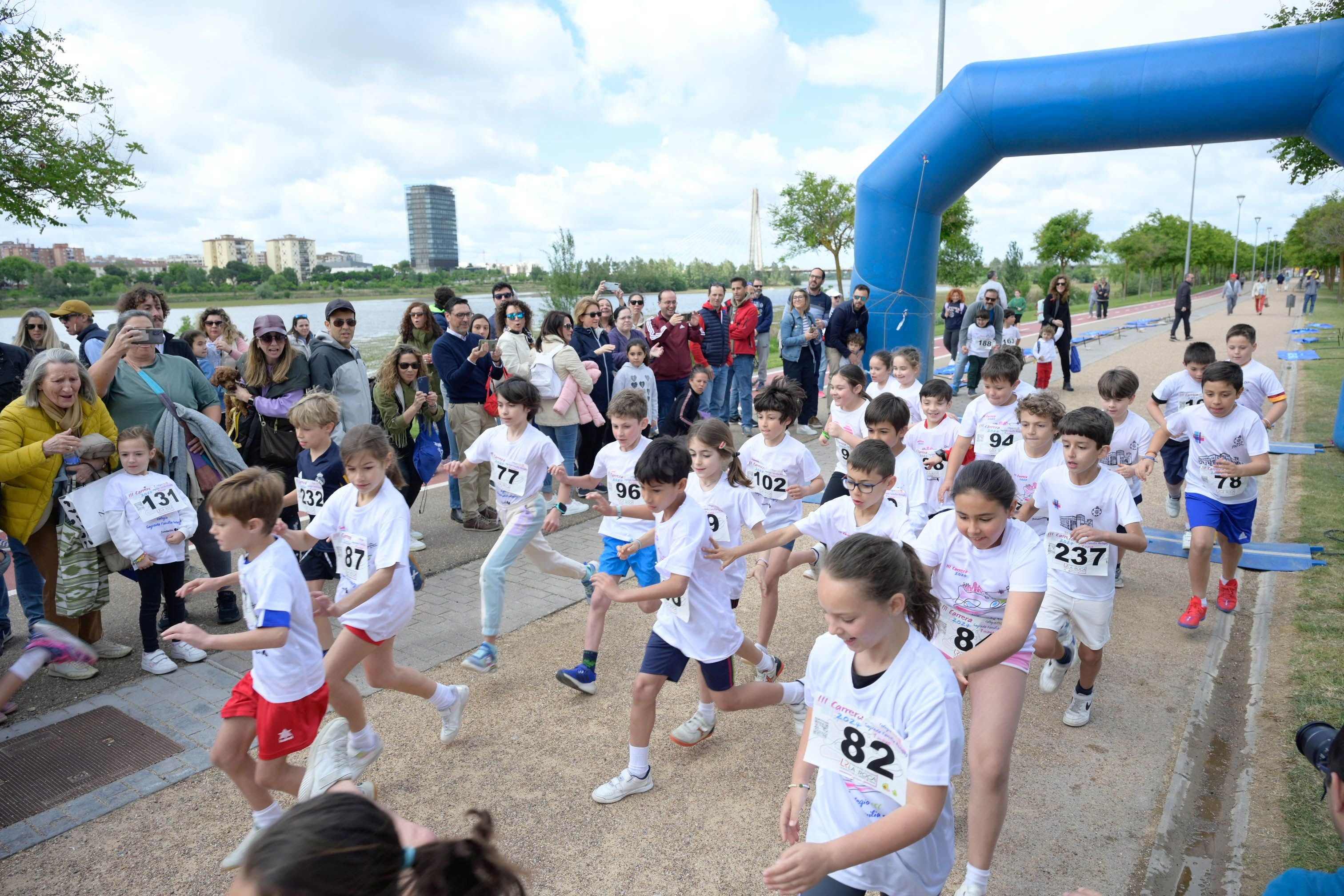 Las mejores imágenes de la carrera del colegio Sagrada Familia