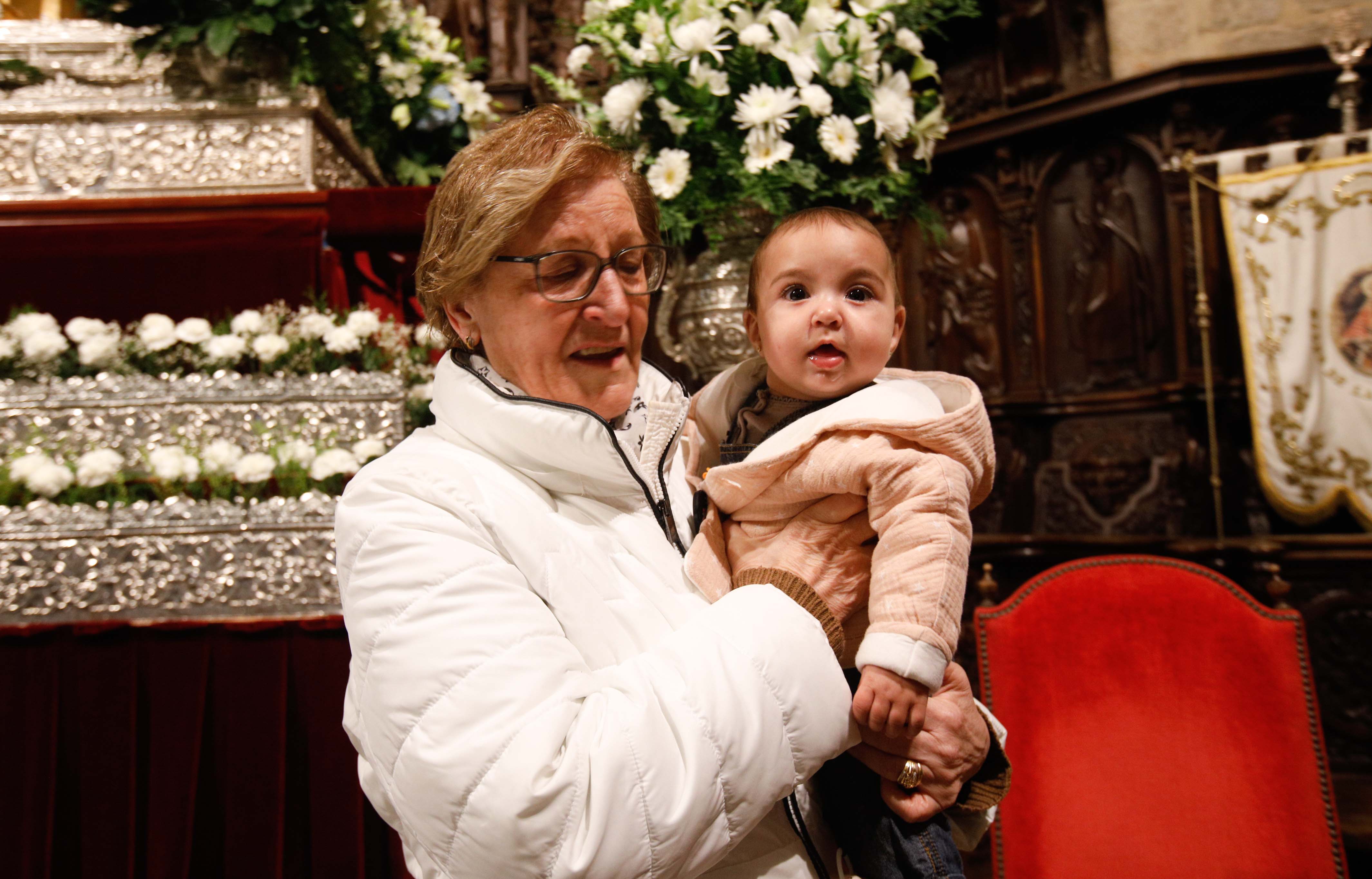 Búscate en la presentación de los bebés cacereños a la Virgen de la Montaña (II)