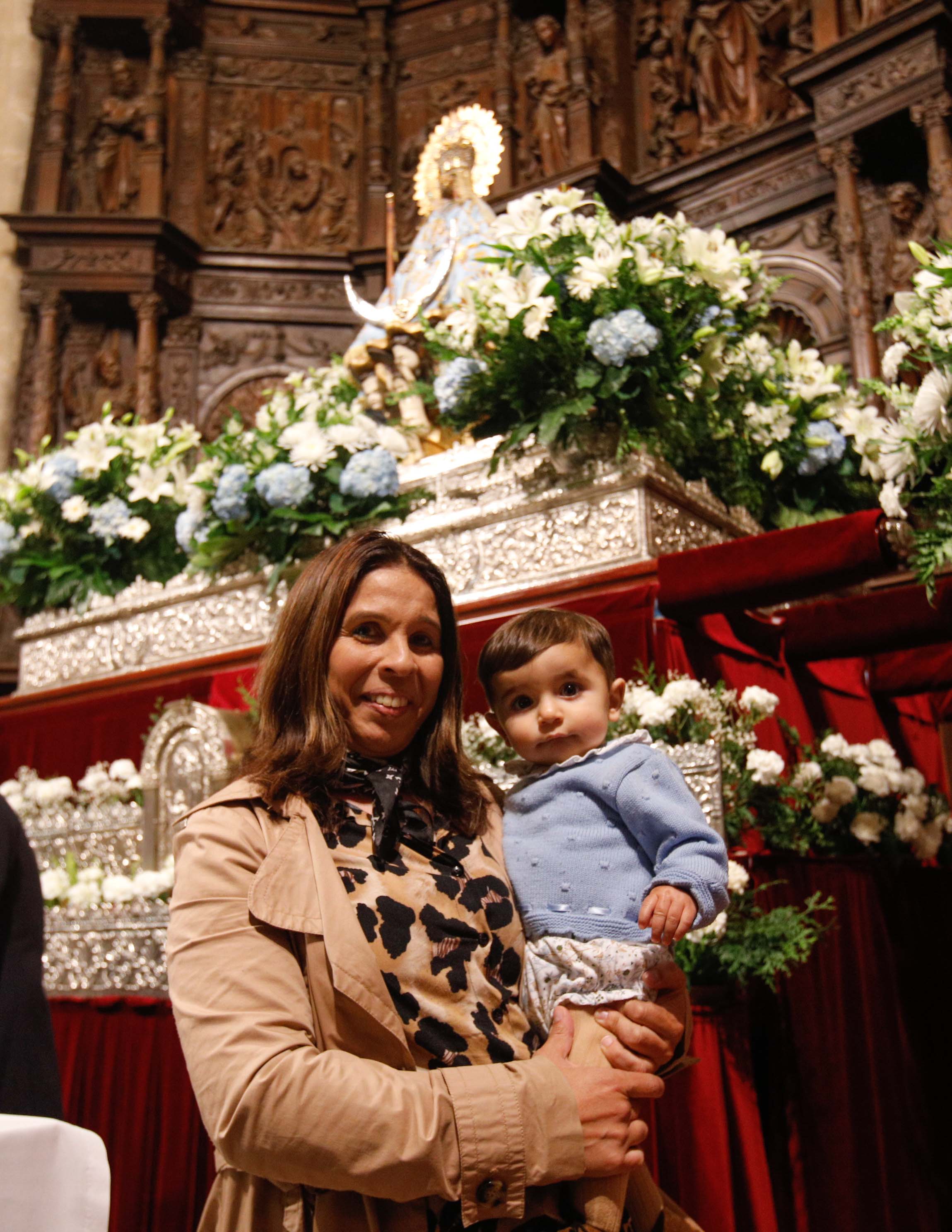 Búscate en la presentación de los bebés cacereños a la Virgen de la Montaña (II)