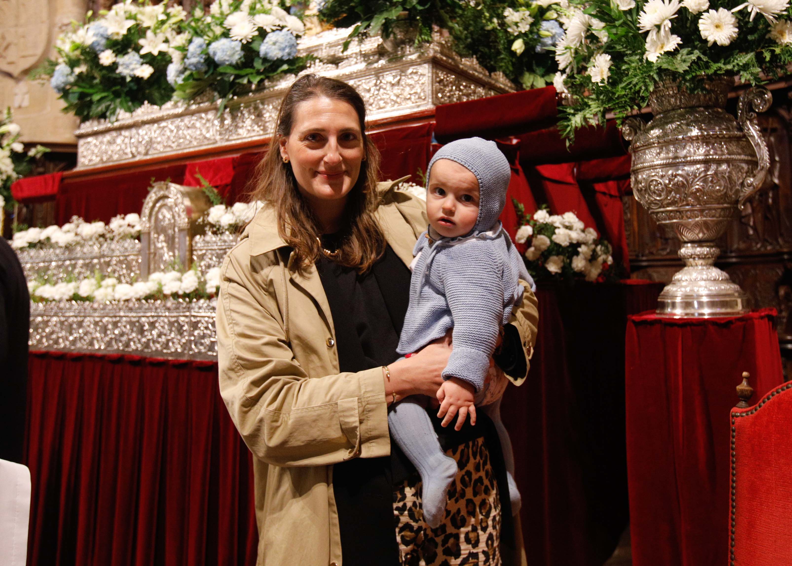 Búscate en la presentación de los bebés cacereños a la Virgen de la Montaña (I)