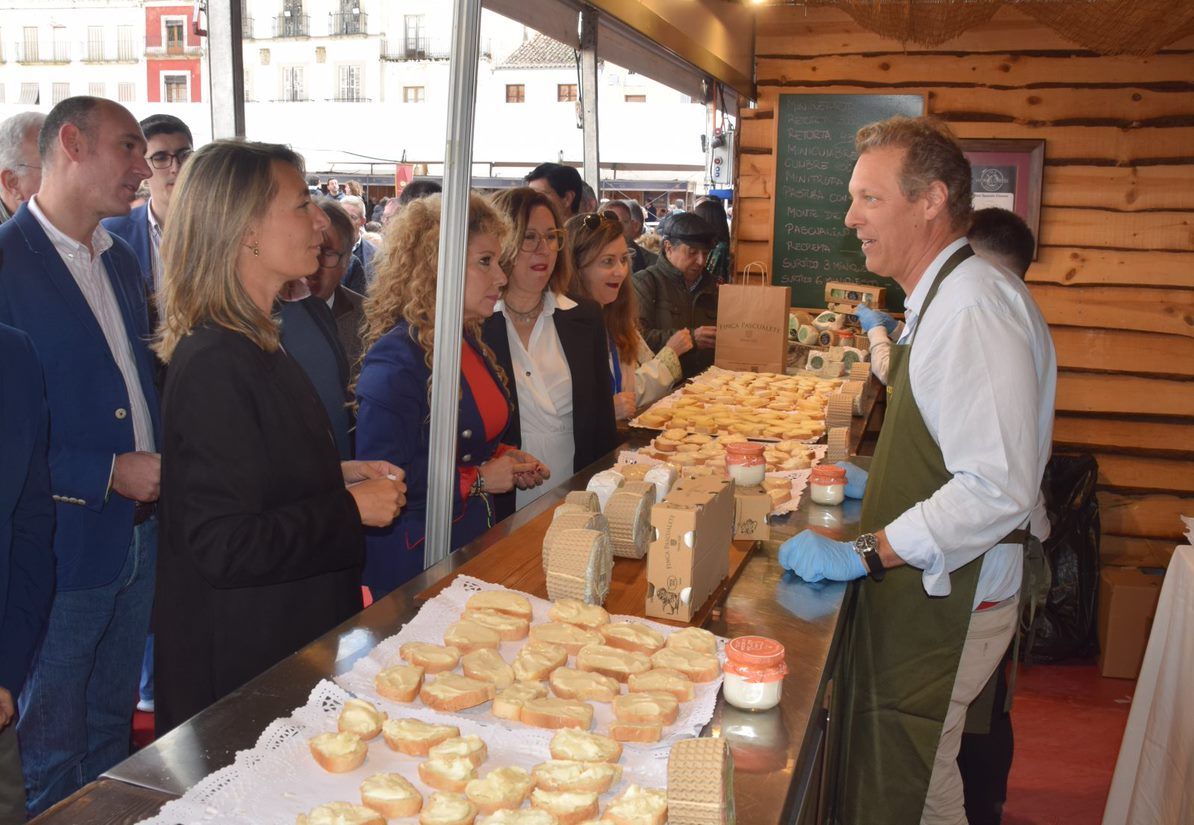 Las mejores imágenes de la Feria del Queso de Trujillo