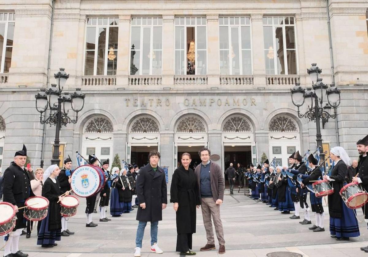 En Oviedo, los chefs serán recibidos en la puerta del Teatro Campoamor por un grupo de gaiteros.