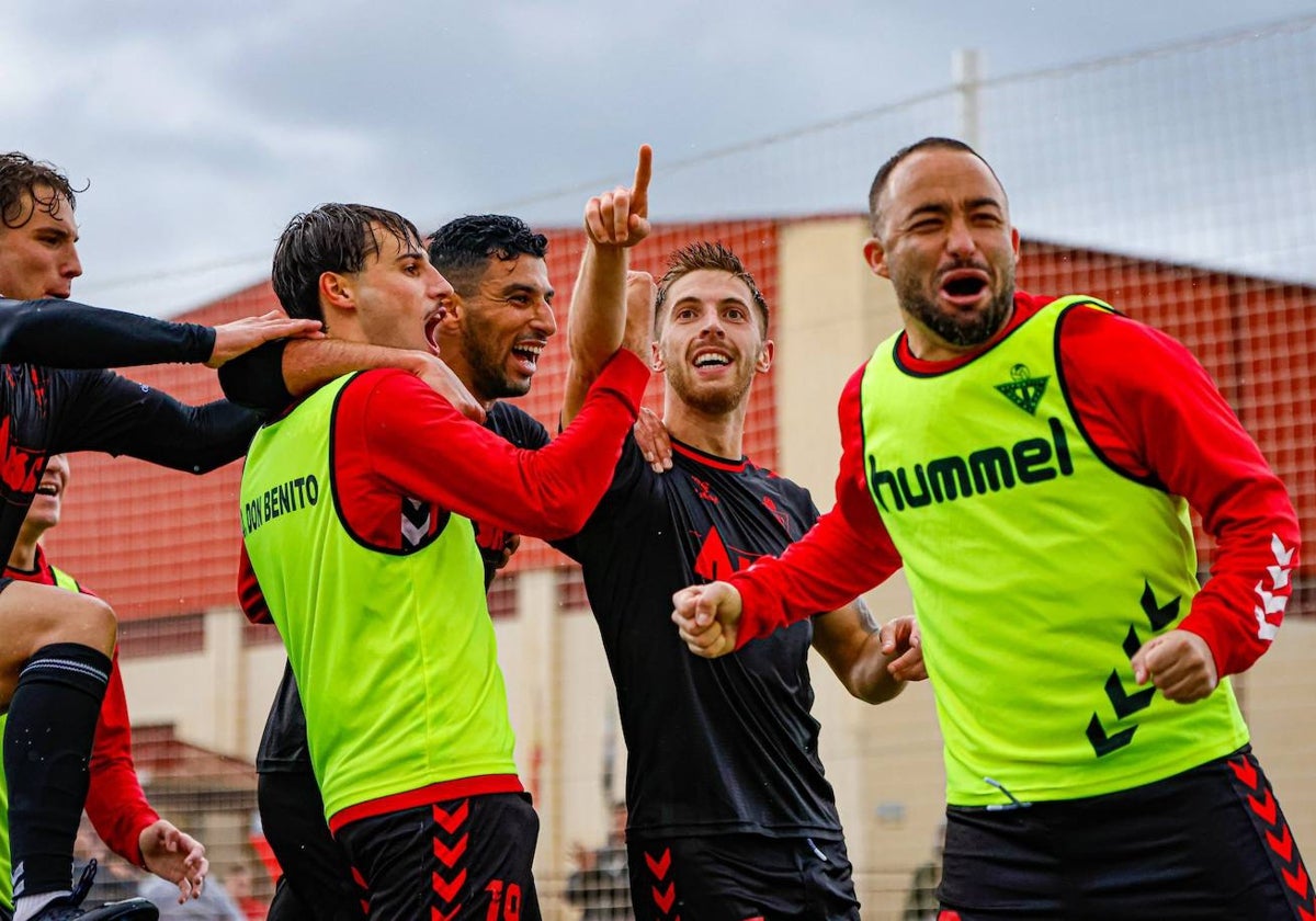 Fiesta en el campo del Don Benito.