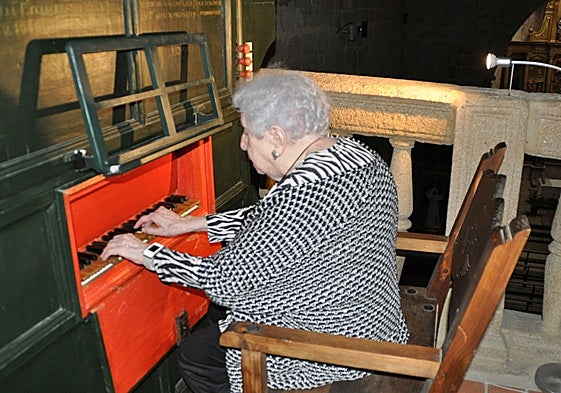 La organista catalana Montserrat Torrent.