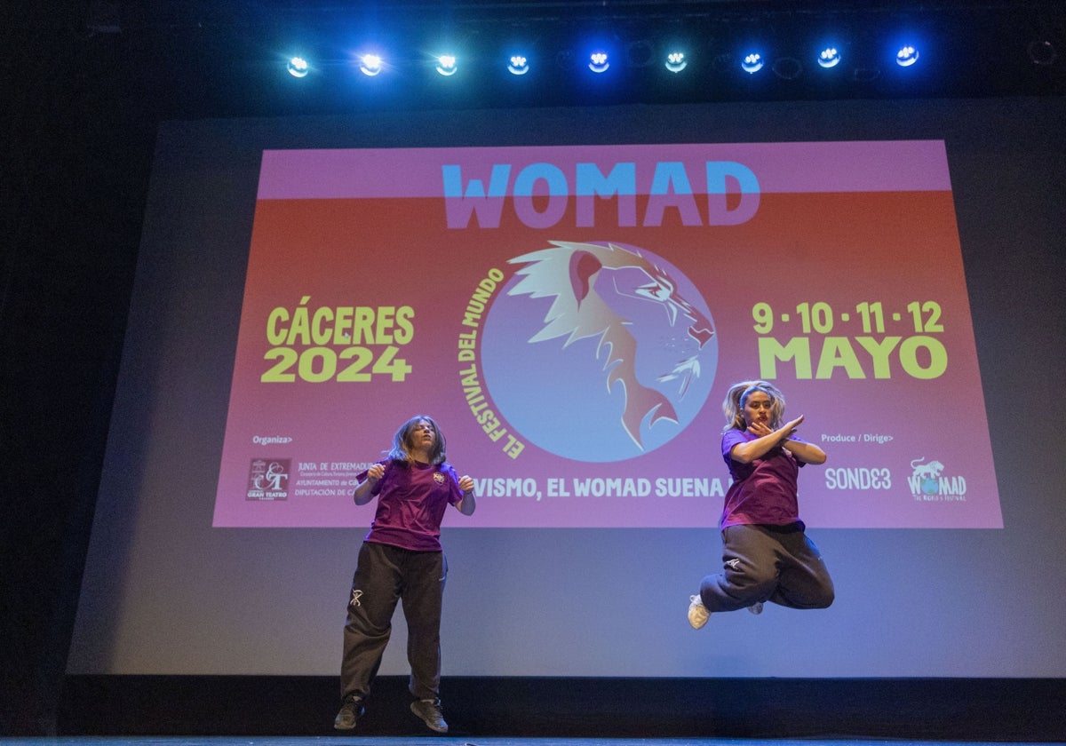 Actuación en el acto inaugural en el Gran Teatro.