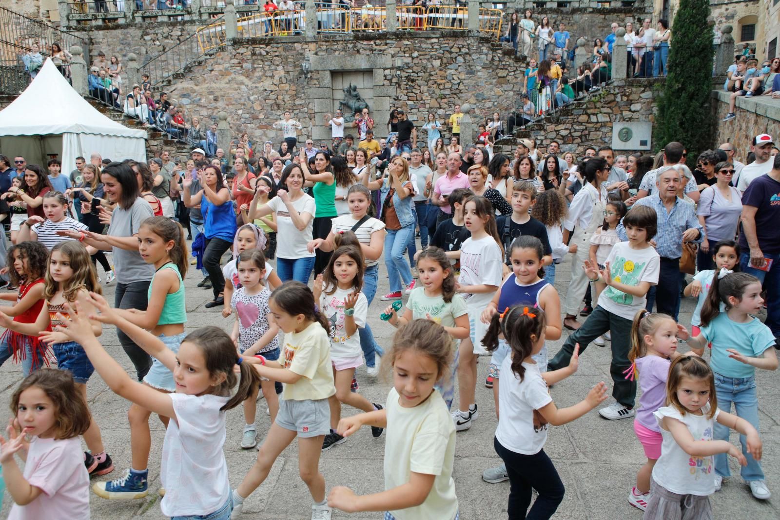 La jornada del viernes en Womad Cáceres 2024, en imágenes