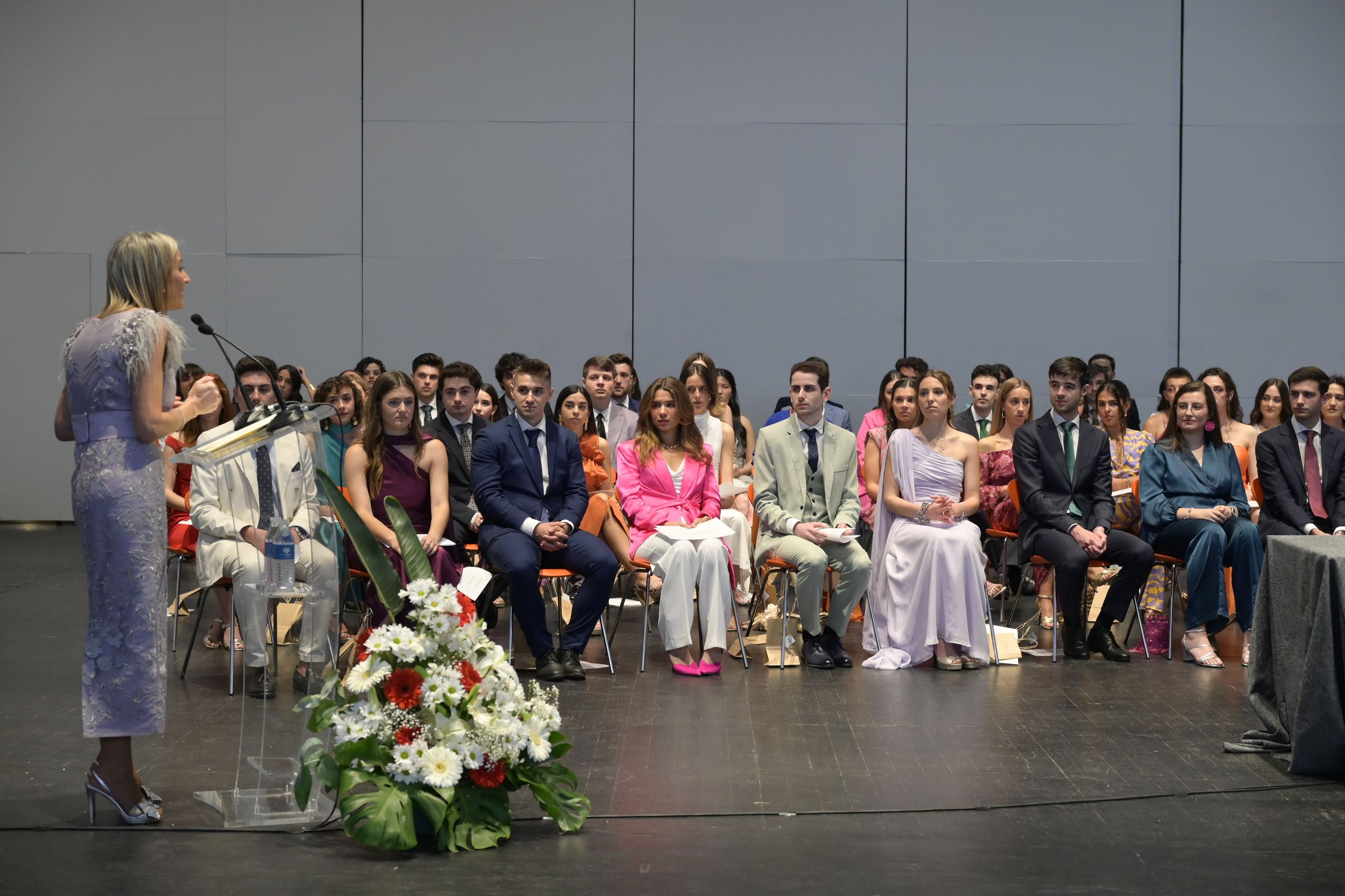 Búscate en el acto de graduación del Grado en Medicina