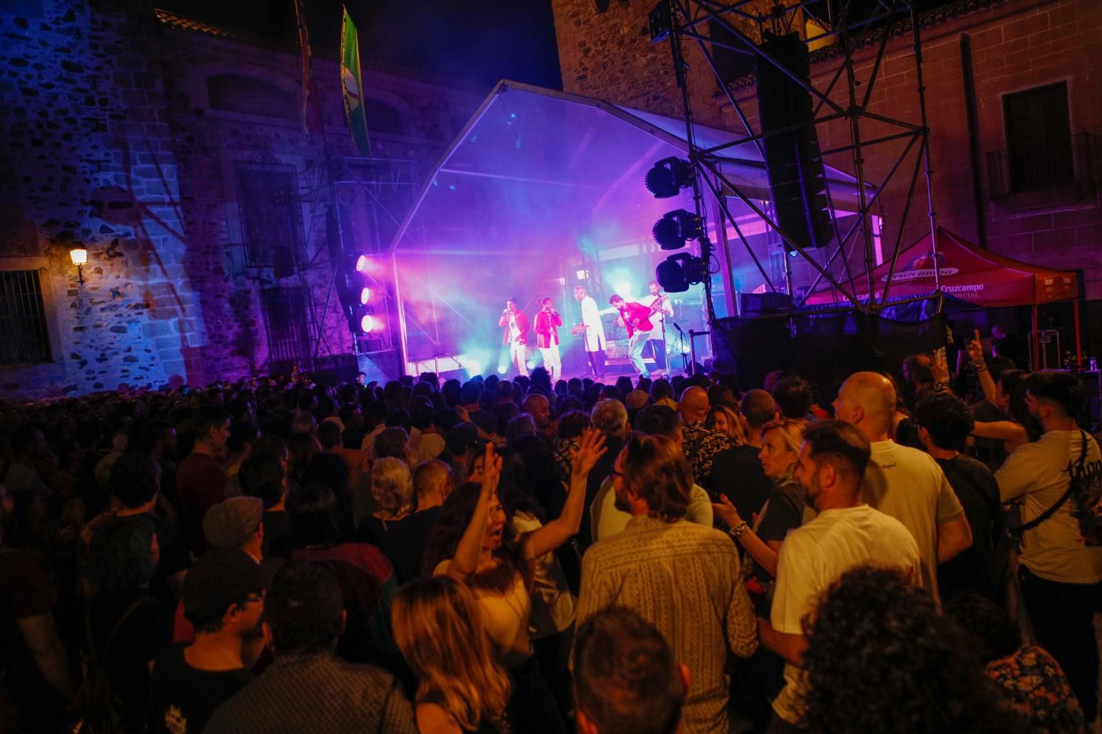 Ambiente de este sábado en el Womad de Cáceres (V)