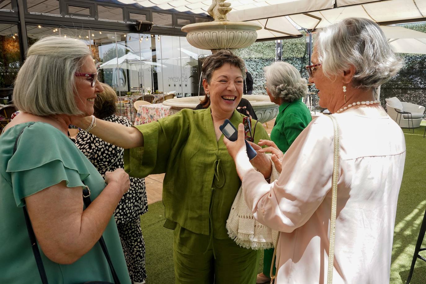 Imágenes del reencuentro de las chicas de la Cruz Roja 57 años después