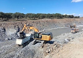 Obras de la plataforma de alta velocidad entre Plasencia y Talayuela.