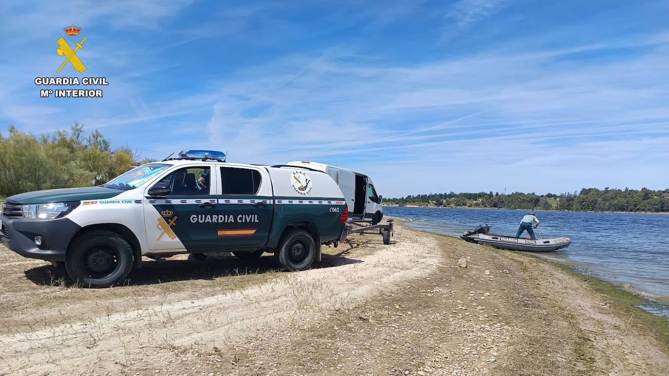 Dispositivo de búsqueda del hombre desaparecido en el embalse de Valdecañas