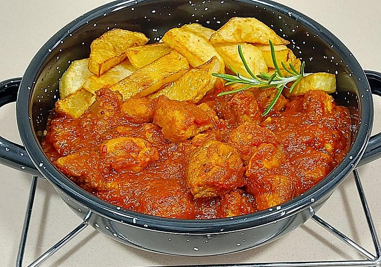 Carne con tomate muy tierna