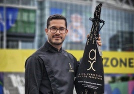 Martínez, este miércoles en los exteriores del estadio londinense de Wembley.