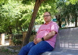 Khalaf, de 44 años, en un parque de Cáceres, el pasado viernes.