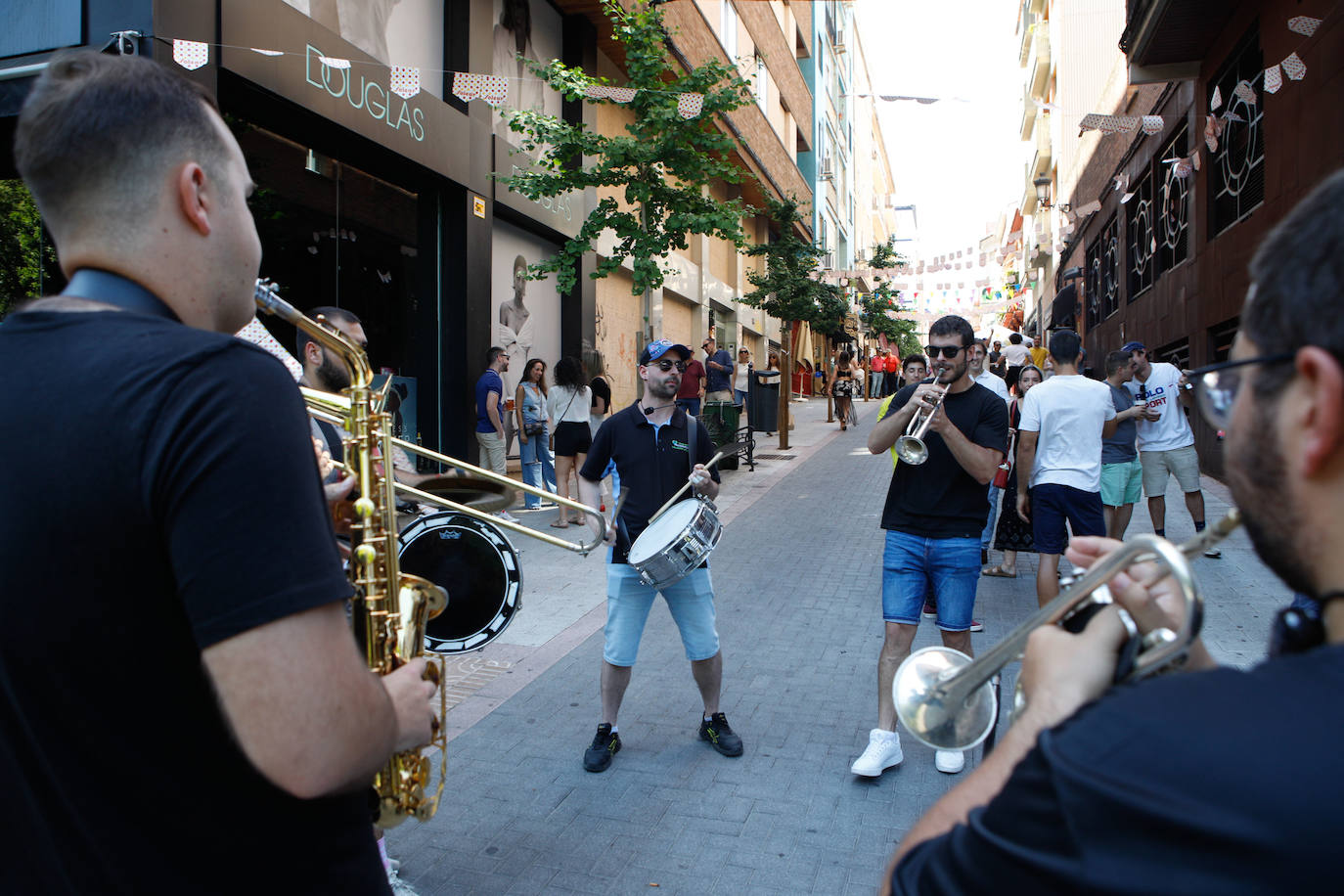 Las mejores imágenes de la Feria de Día en el centro de Cáceres este sábado