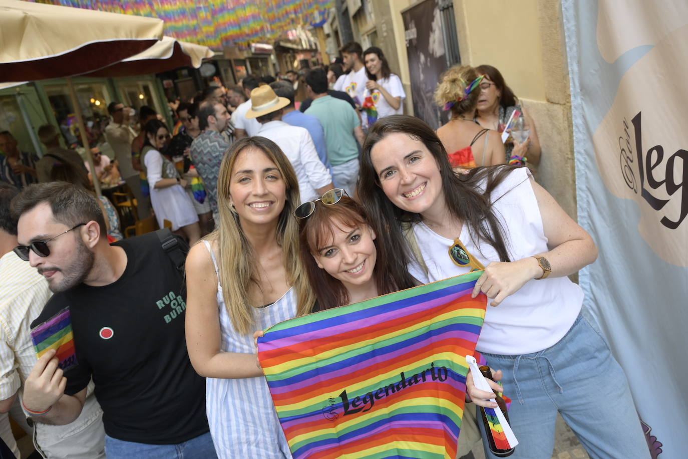 Las mejores fotos de la fiesta de Los Palomos en el centro de Badajoz