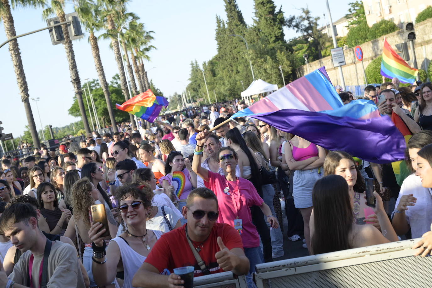 Las mejores fotos de la fiesta de Los Palomos en el Paseo Fluvial de Badajoz