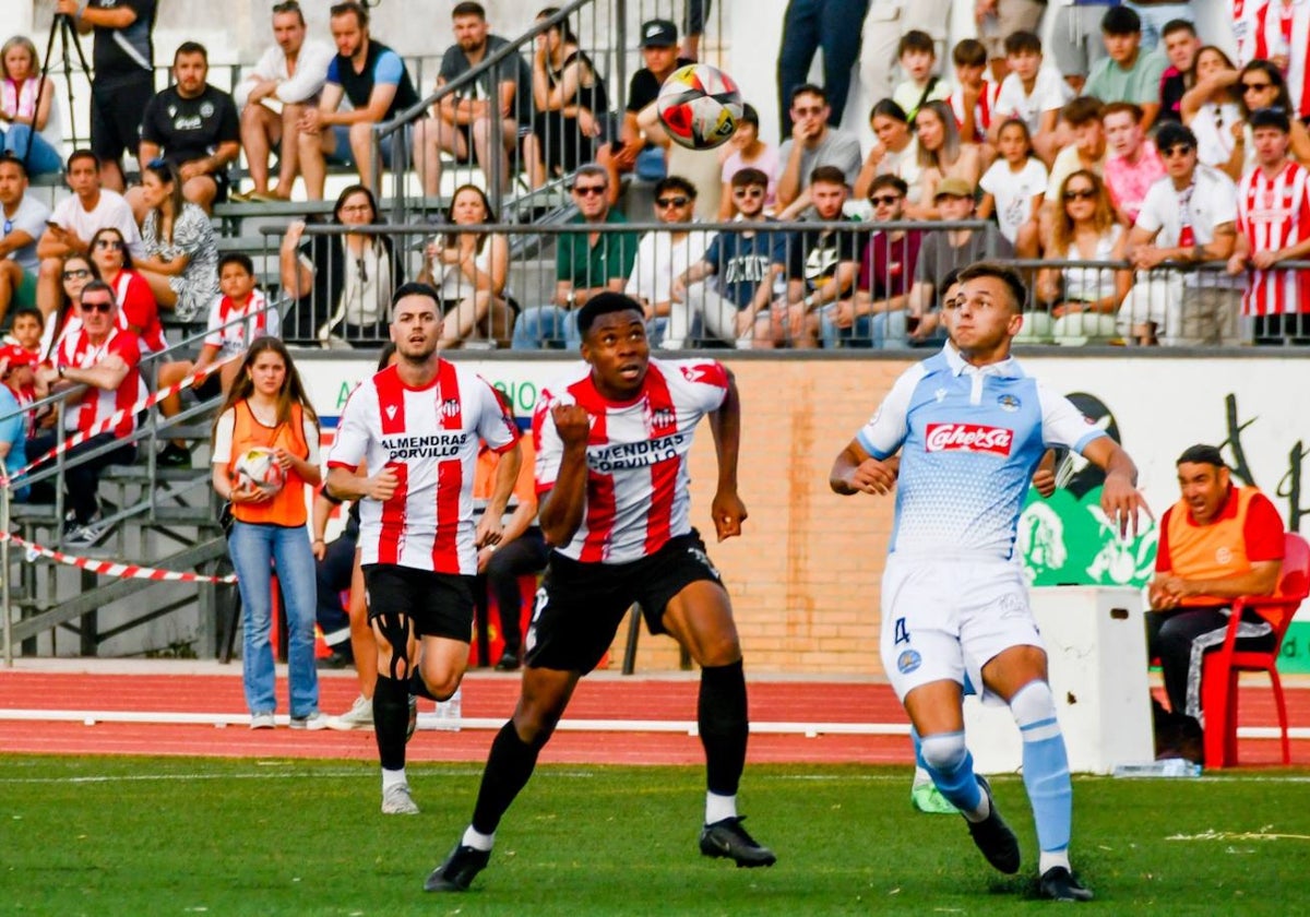 Azuaga y Coria protagonizaron una final muy igualada y de escasa pegada.