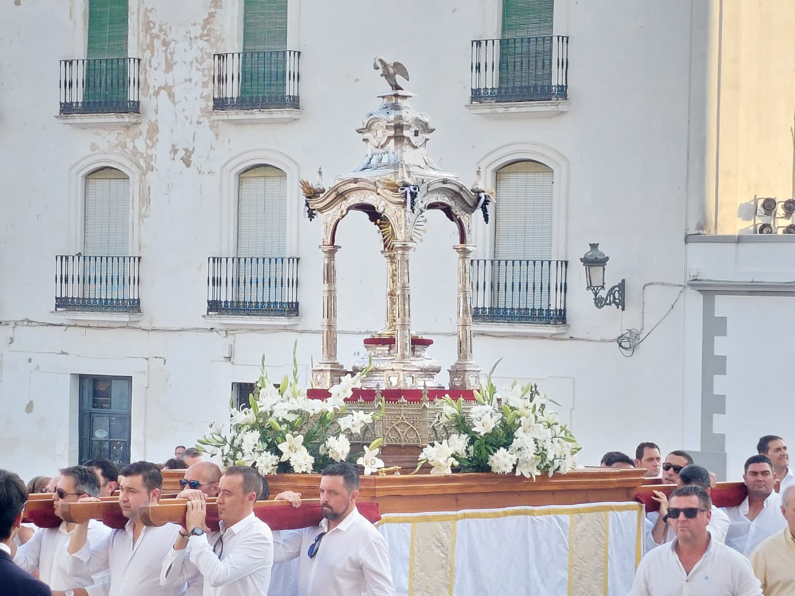 El Corpus recorre las calles de Fregenal