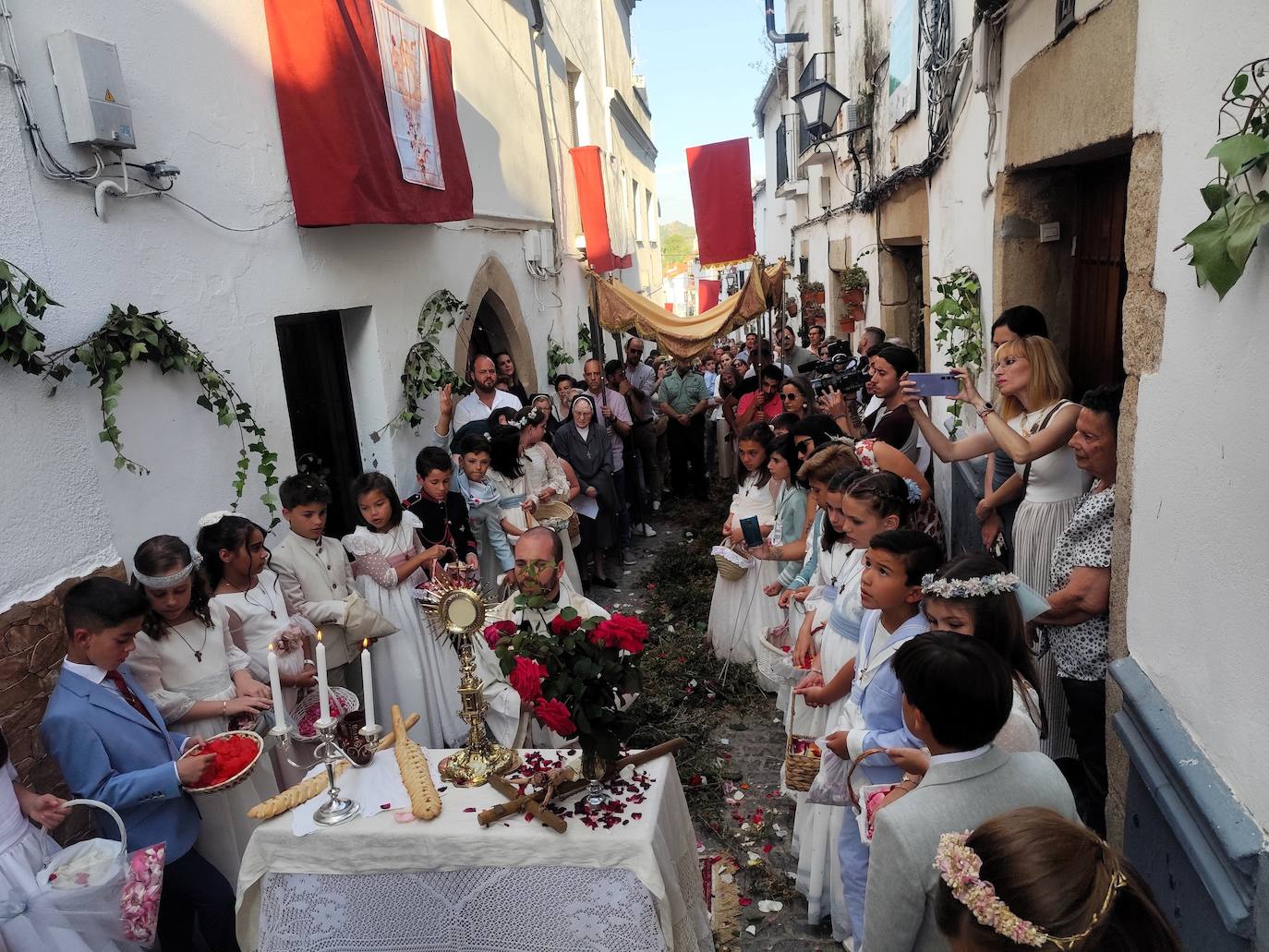 Procesión del Corpus por la Villa Adentro