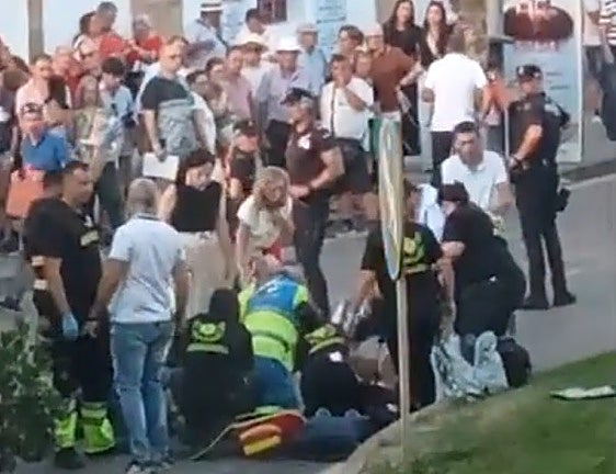 La víctima fue atendida por los servicios médicos al salir de los toros en Cáceres.