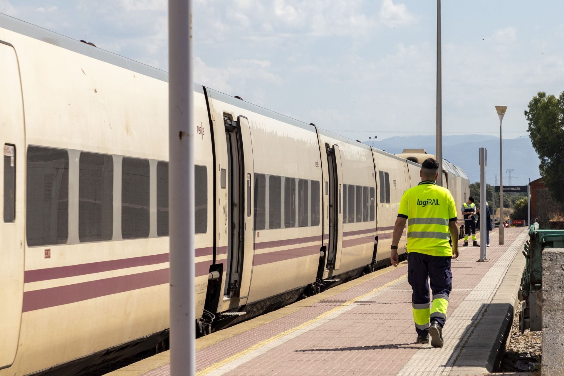 El segundo Alvia ya circula entre Madrid y Badajoz