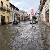 El granizo y la lluvia sorprende a los vecinos de Trujillo y Retamal de Llerena