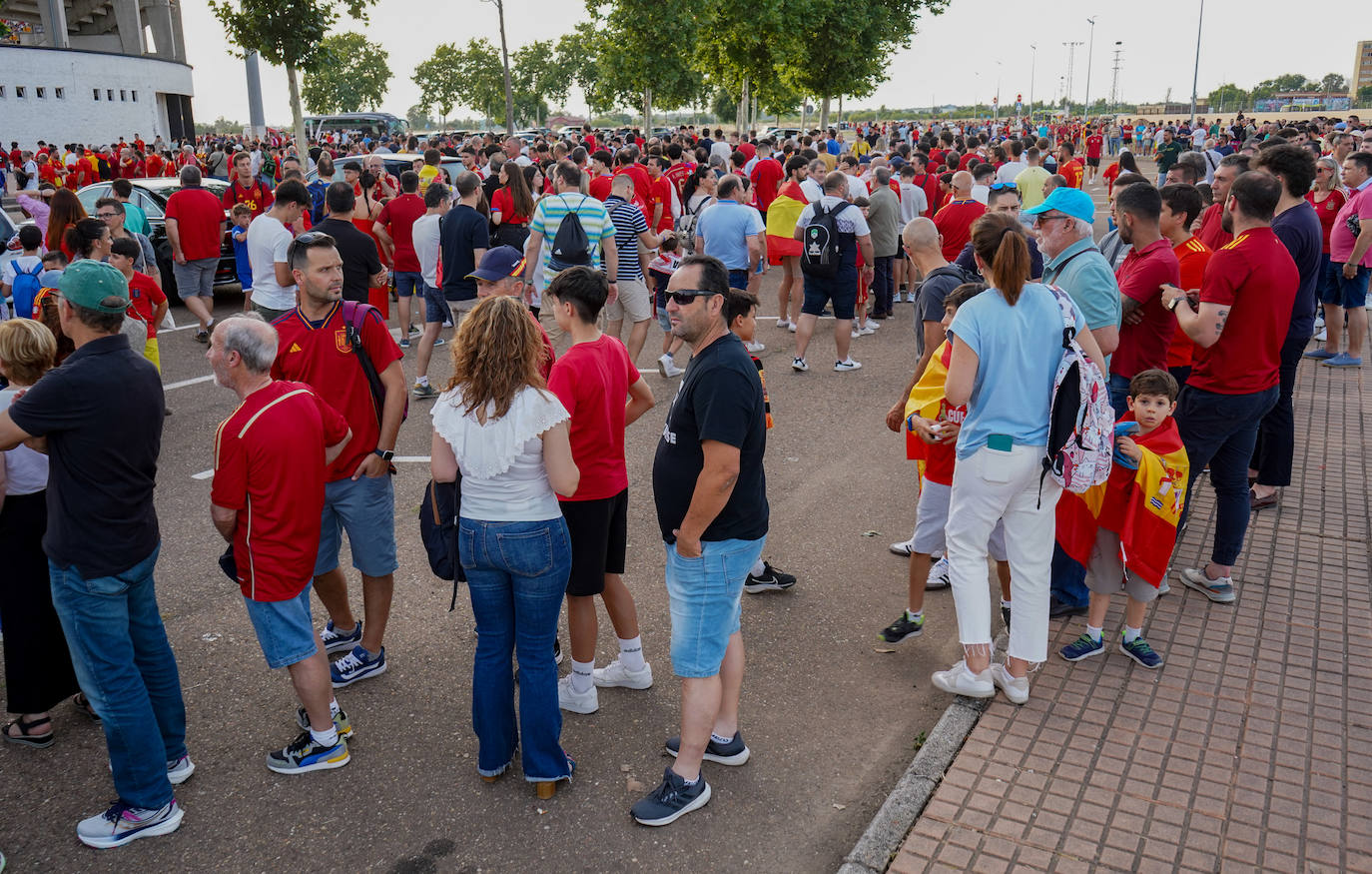 Búscate en el Nuevo Vivero durante la previa del España-Andorra