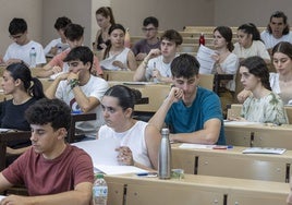 Los estudiantes se enfrentan a sus últimos exámenes este jueves.