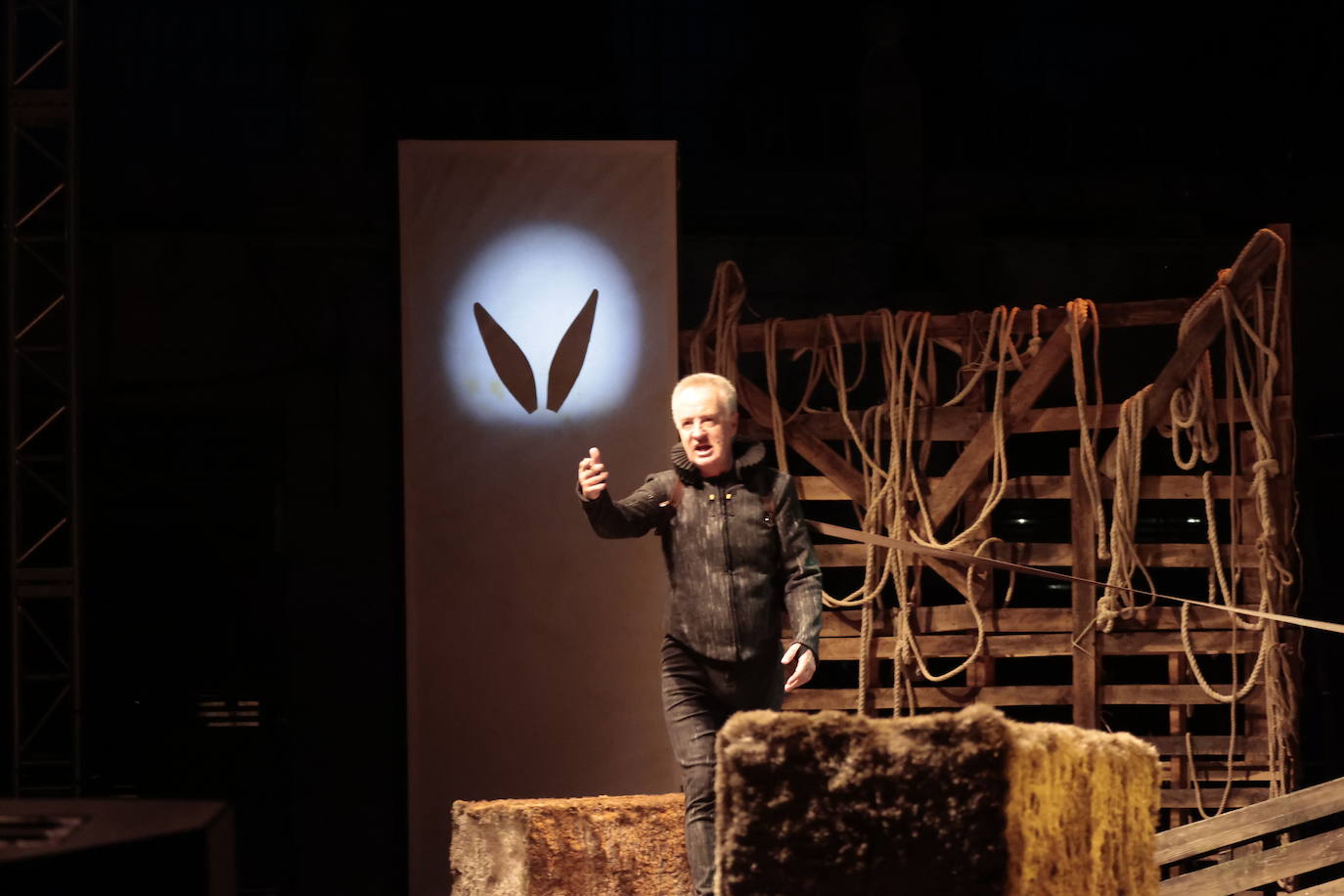 Carlos Hipólito abre con &#039;Burro&#039; la edición número 35 del Festival de Teatro de Cáceres