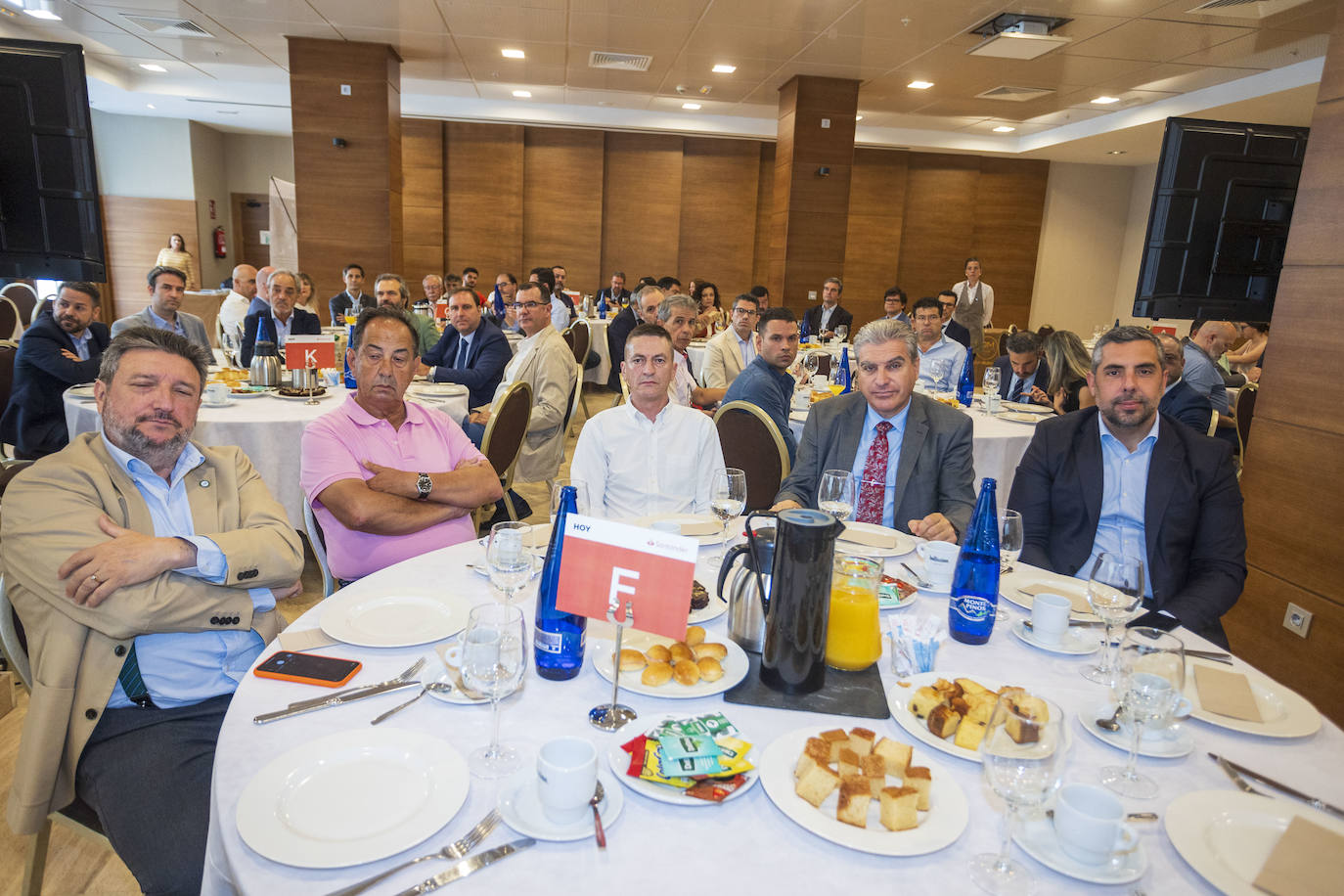 Eugenio Hernández, Cecilio Oliva,Ramiro López, Luis María Salete y Edgar Santos.