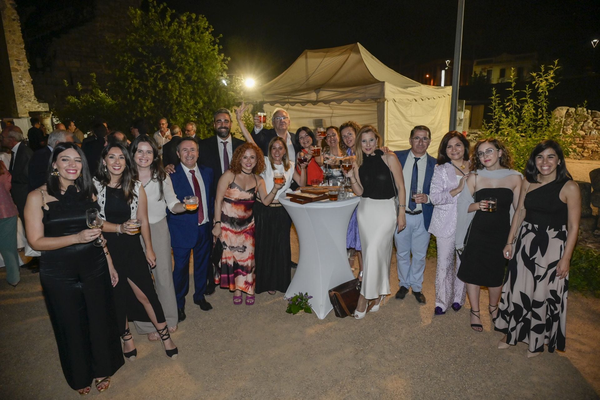 Trabajadores y colaboradores del diario HOY. 