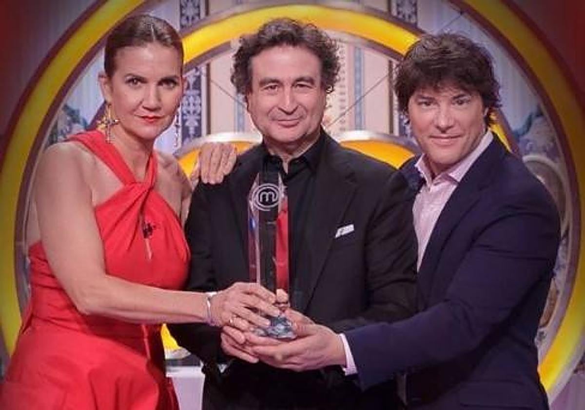 El ganador de la edición recibirá un premio de 100.000 euros y un máster de cocina en el Basque Culinary Center además del trofeo.