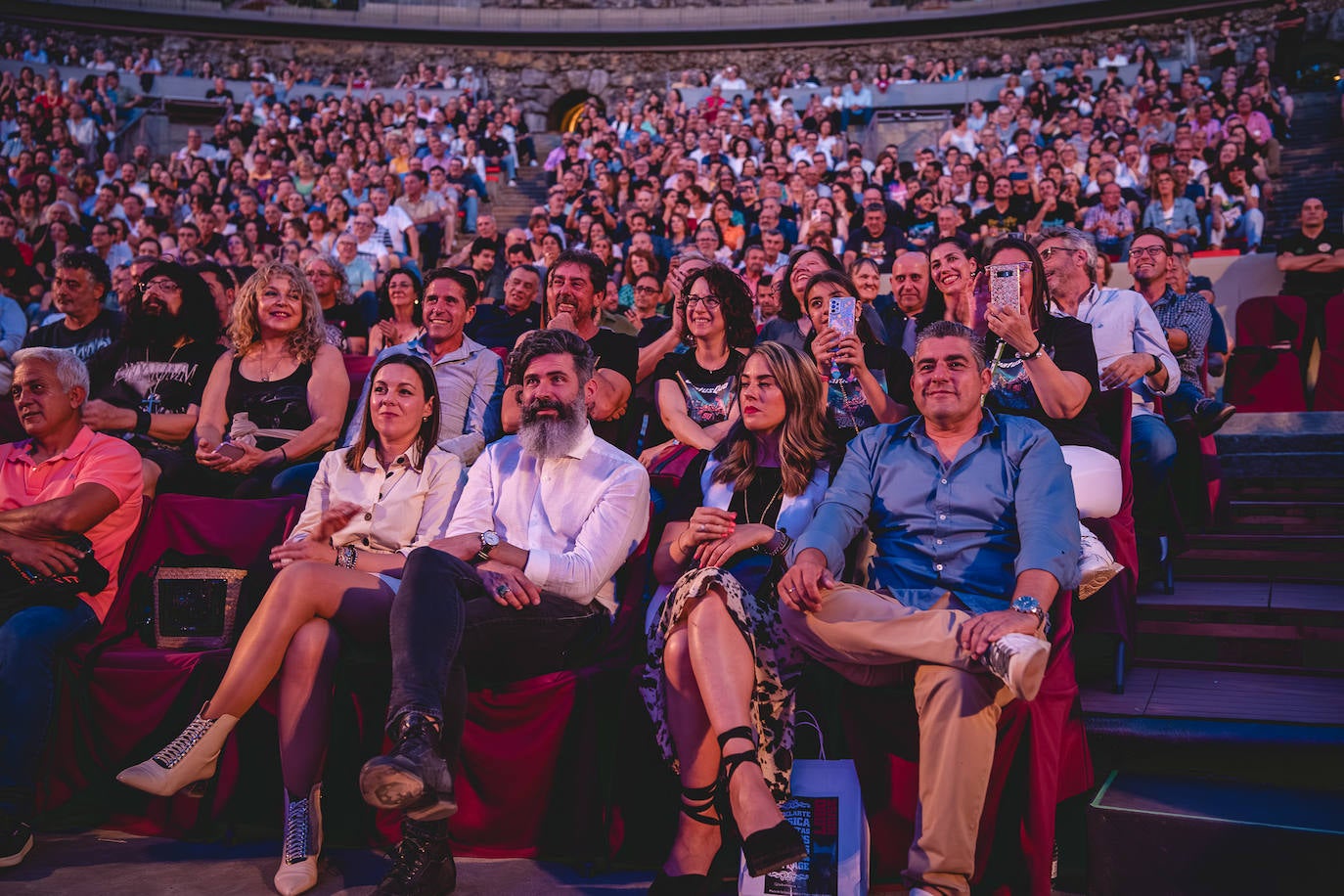 Las mejores imágenes del concierto de Status Quo en el Teatro Romano de Mérida