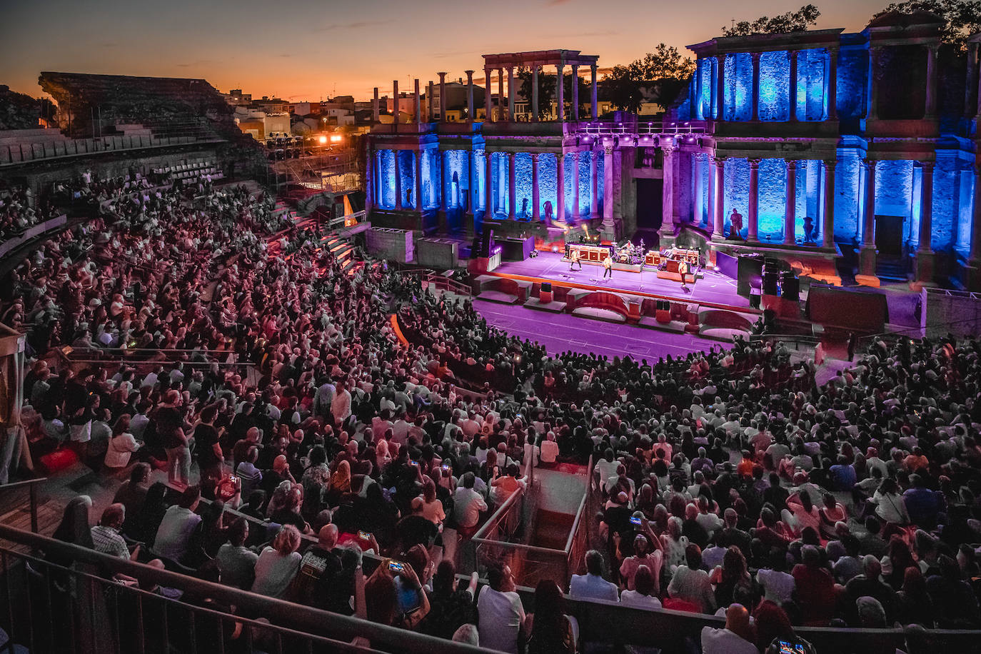 Las mejores imágenes del concierto de Status Quo en el Teatro Romano de Mérida