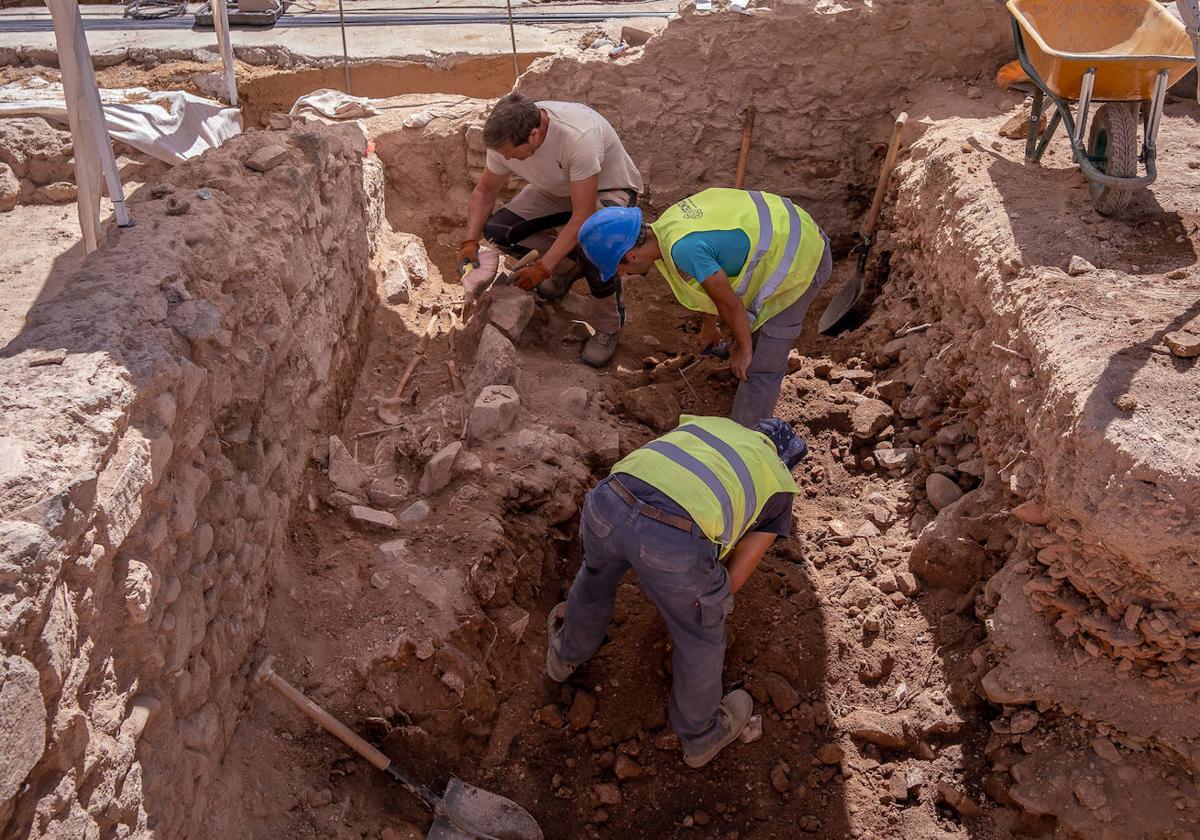 Hallazgos en las excavaciones de la plaza de la Basílica de Santa Eulalia de Mérida