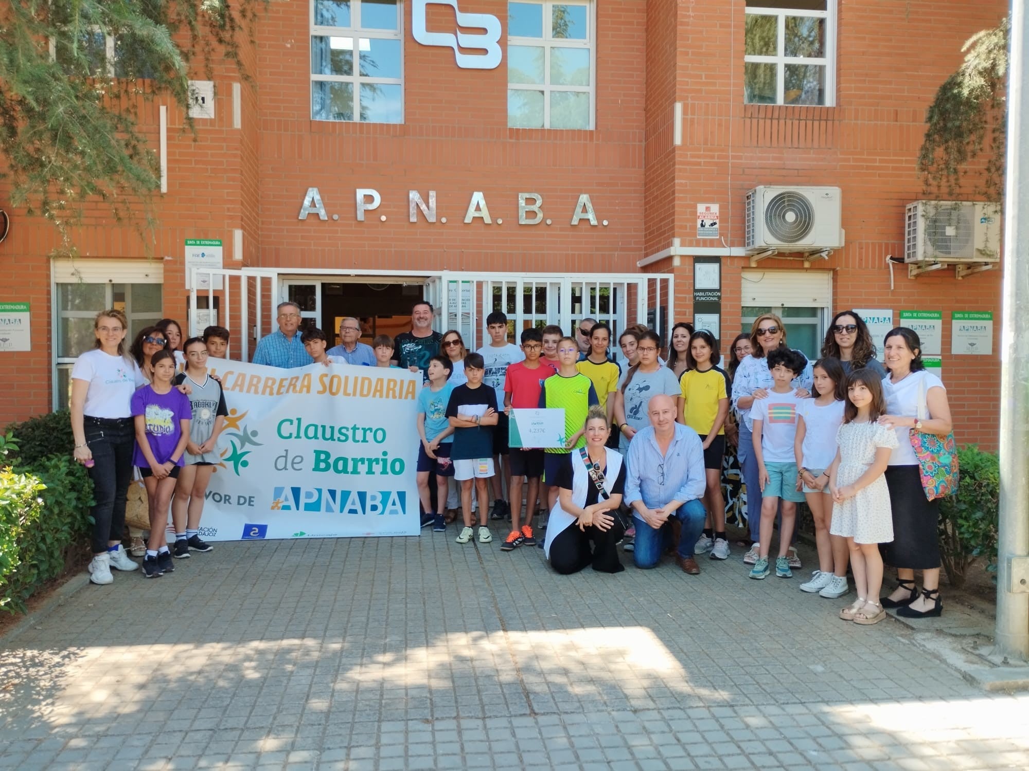 Imagen secundaria 1 - Empiezan las vacaciones, el verano ya llegó