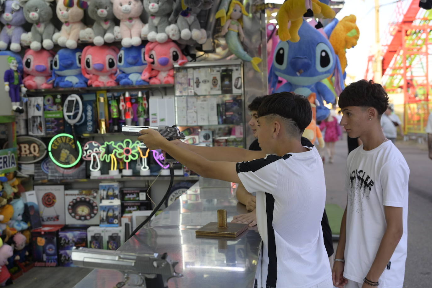 El ambiente del primer día de Feria de San Juan, en imágenes