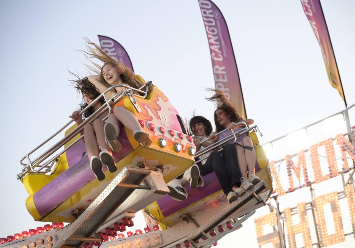 El ambiente del primer día de Feria de San Juan, en imágenes