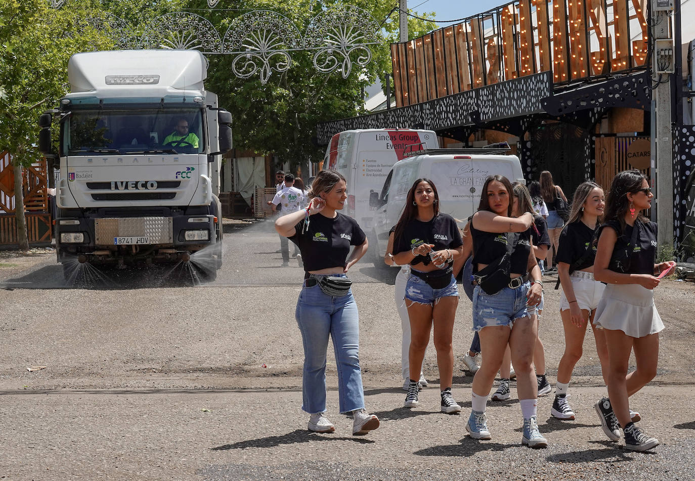 Las casetas llenas en el sábado de feria