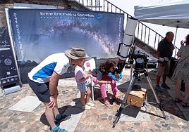 José Luis Quiñones, quien recibió hace poco la medalla del mérito civil, estuvo presente durante la jornada.