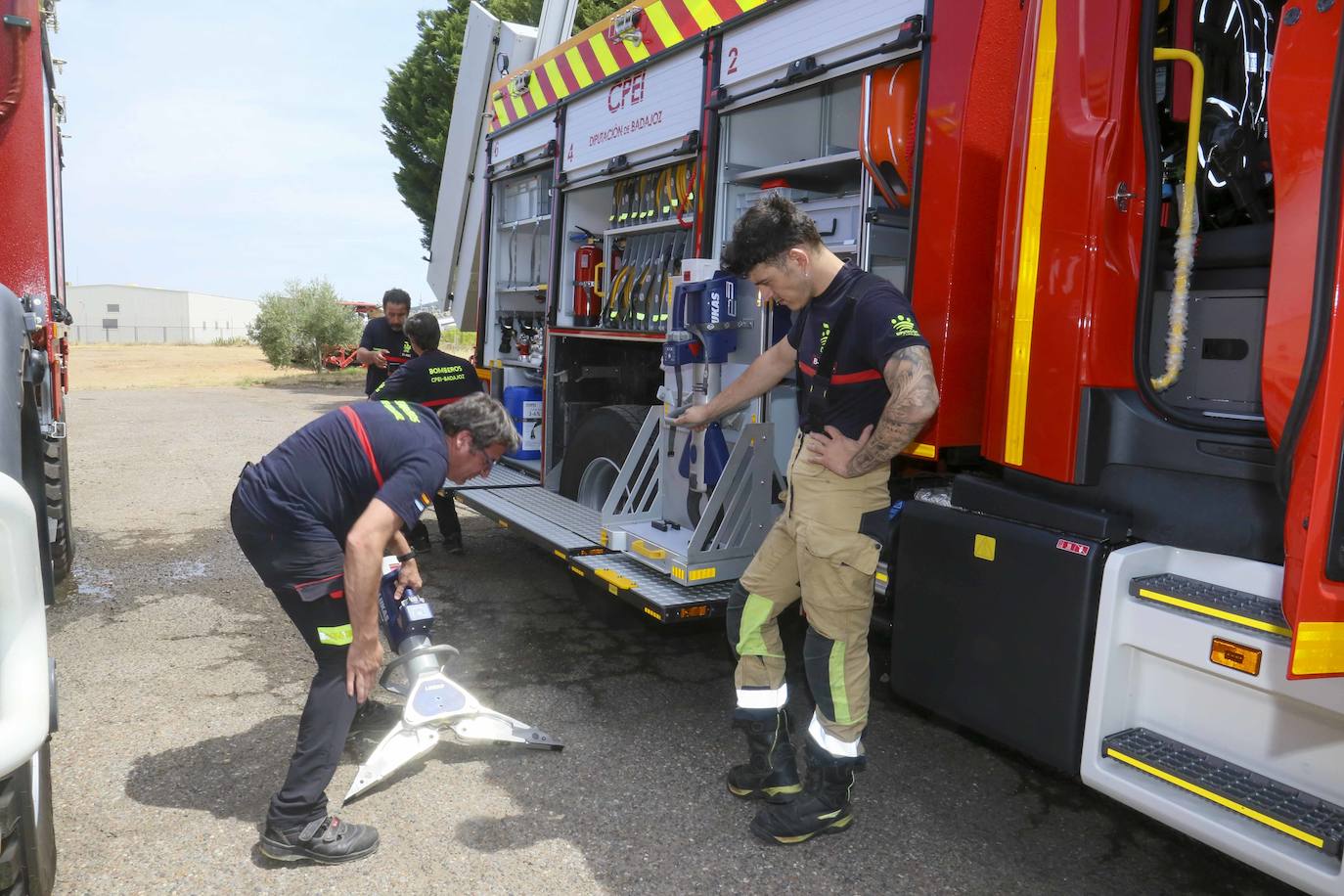 Así son los cuatro nuevos camiones que estrena el Consorcio de Bomberos de la Diputación de Badajoz
